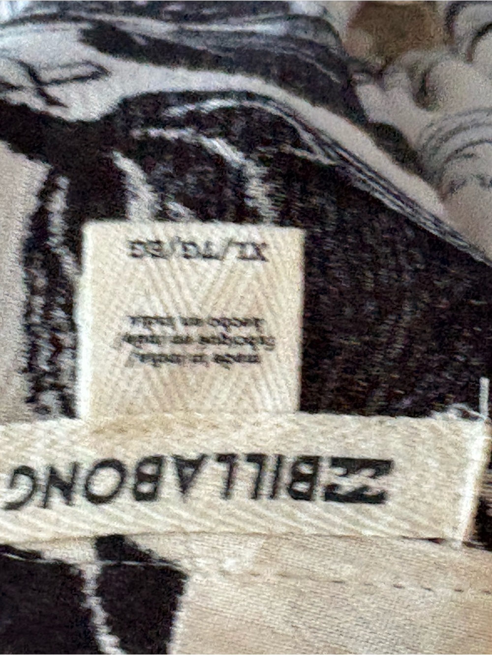 Billabong Black and Cream Floral Long Kimono - Picture 4 of 4